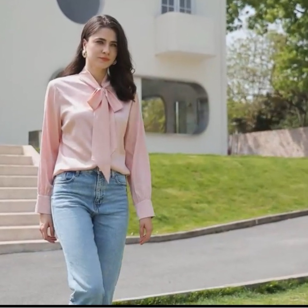 Amazon Essentials Women's Blouse in Blush with Bow Detail - Picture 13 of 14